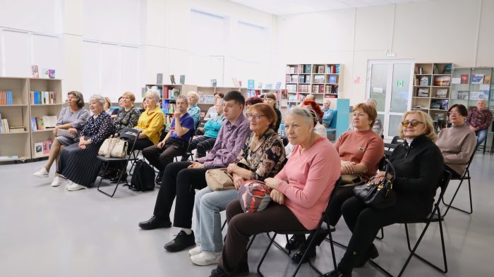 6 октября в библиотеке прошел вечер «Жизнь и судьба легенды», посвященный памяти народной артистки СССР Людмилы Марковны Гурченко.